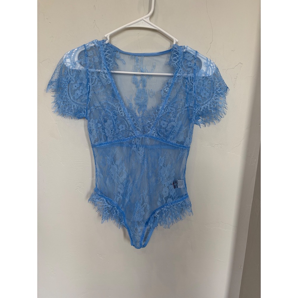 Elegant Moments Light Blue Sheer Floral Eyelash Lace V-Neck Bodysuit Small